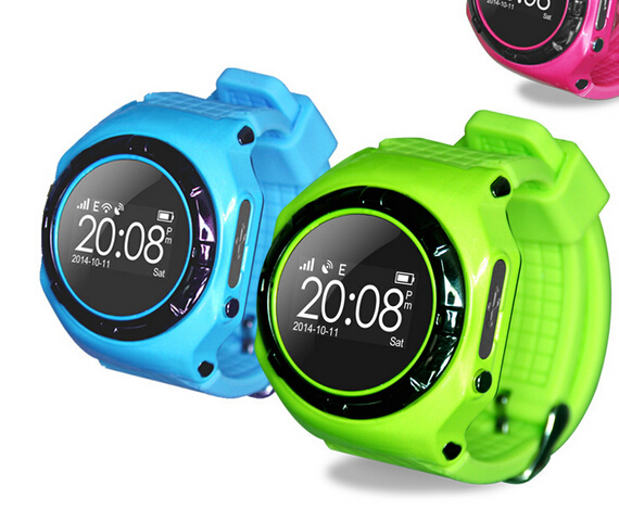 GPS tracker and remote monitoring function smart watch