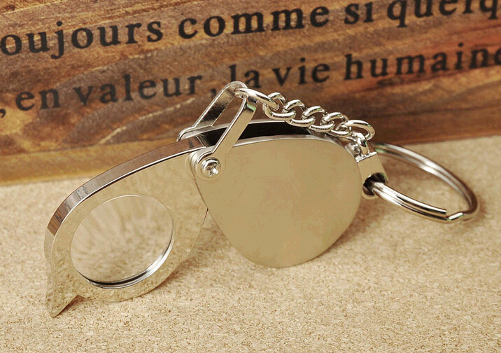 Portable 30mm metal folding magnifier