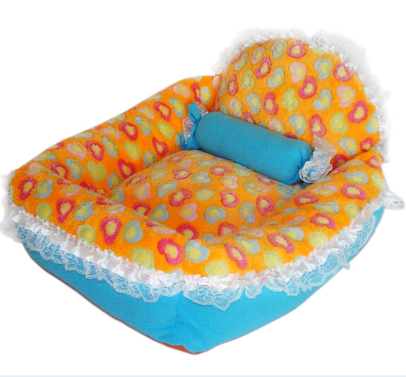 Princess style jacquard coral fleece material pet bed with lace