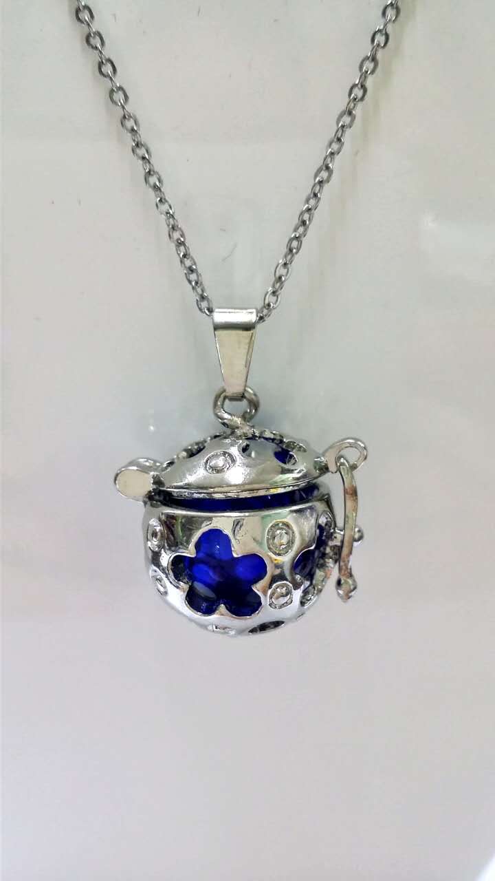 Wholesale aromatherapy essencial oil diffuser necklace
