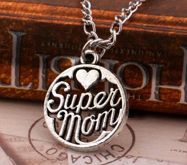 Wholesale super man round shape necklace