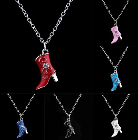 Wholesale differenet color shoe pendant cheap bracelet for gift