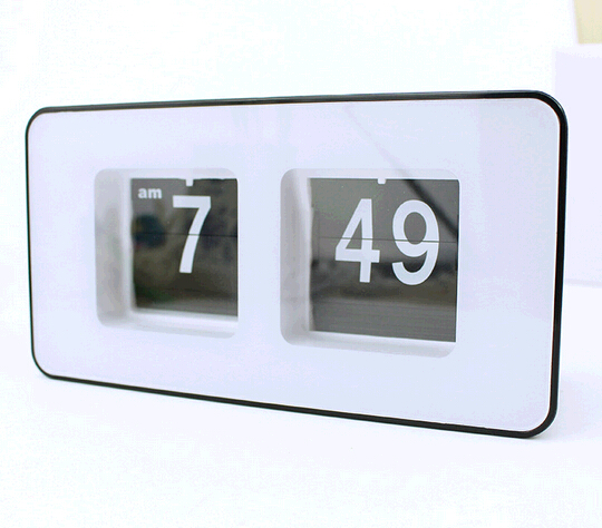 Simple style rectangular shape white color calendar and flip clock