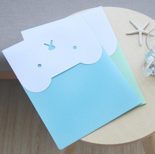 Wholesale with bear hole decorate L shape pp file folder