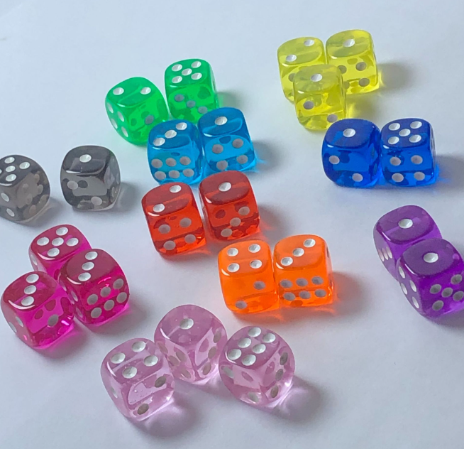 Cheaper price customize color transparent dot game dice